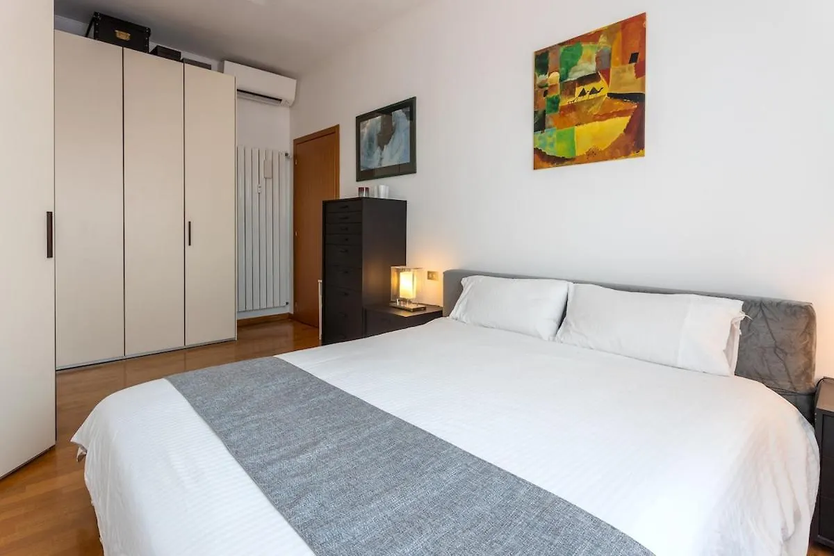 Navigli-Romolo - Rooftop With Private Terrace Milan
