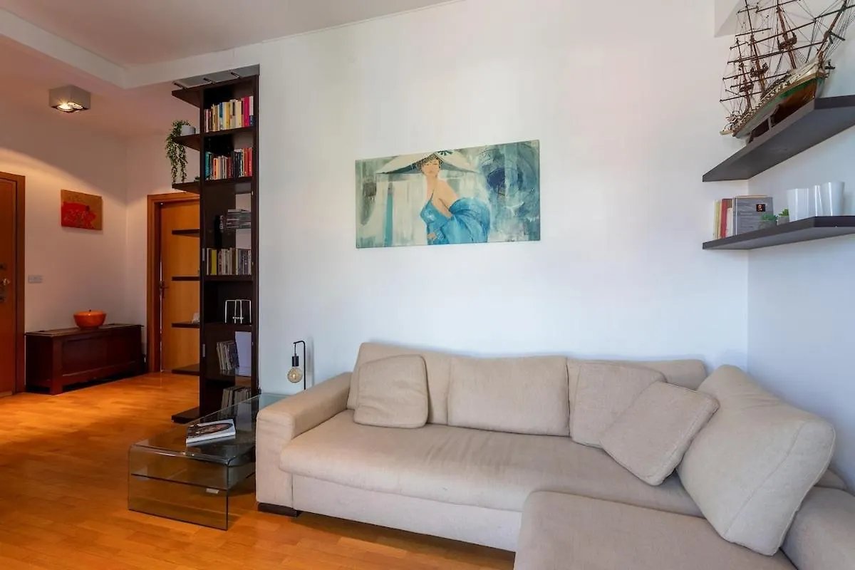 Navigli-Romolo - Rooftop With Private Terrace Milan Apartment