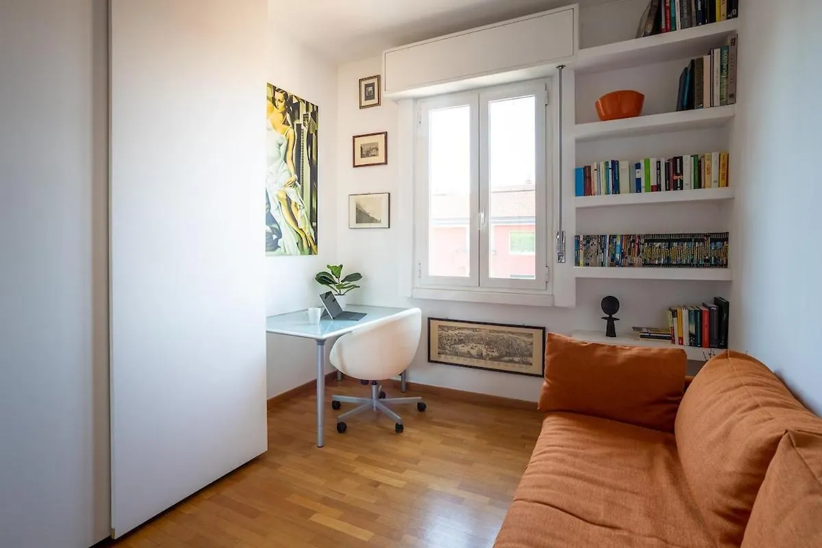 Navigli-Romolo - Rooftop With Private Terrace Milan 0*,  Italy